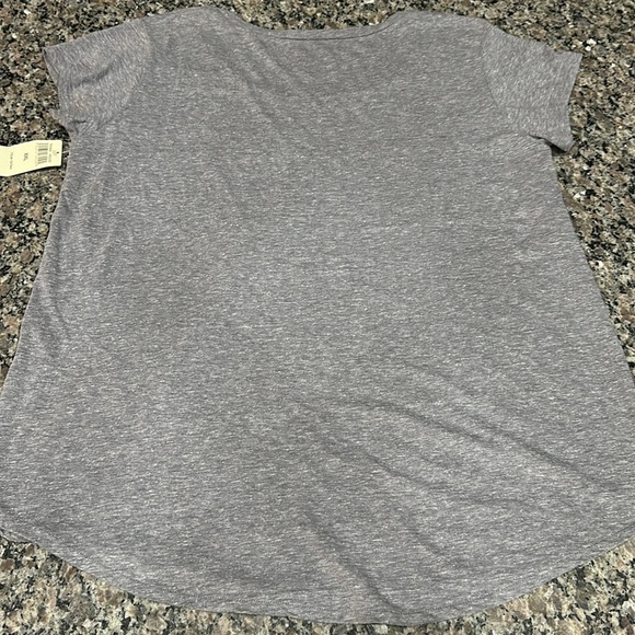 NWT Lucky Brand women’s Los Angeles graphic Logo T-shirt Gray Size XXL - Picture 3 of 5